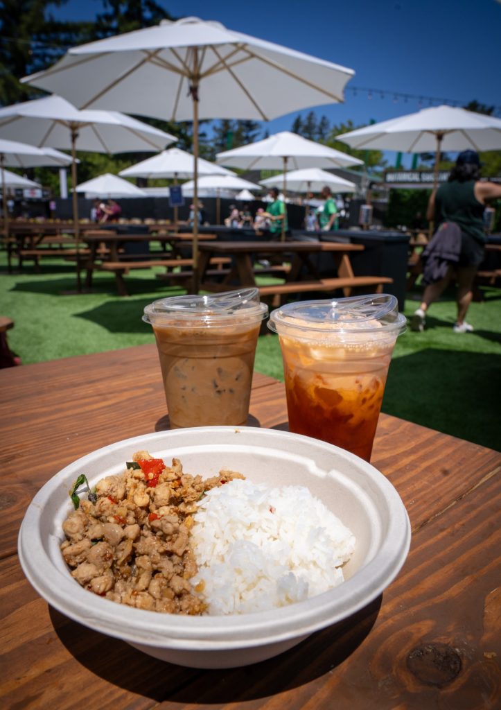 OSHA Thai's Spicy Chicken Basil Bowl, Thai Iced Tea, and Thai Iced Coffee. Photographed by Cathryn Kuczynski/ BruinLife.