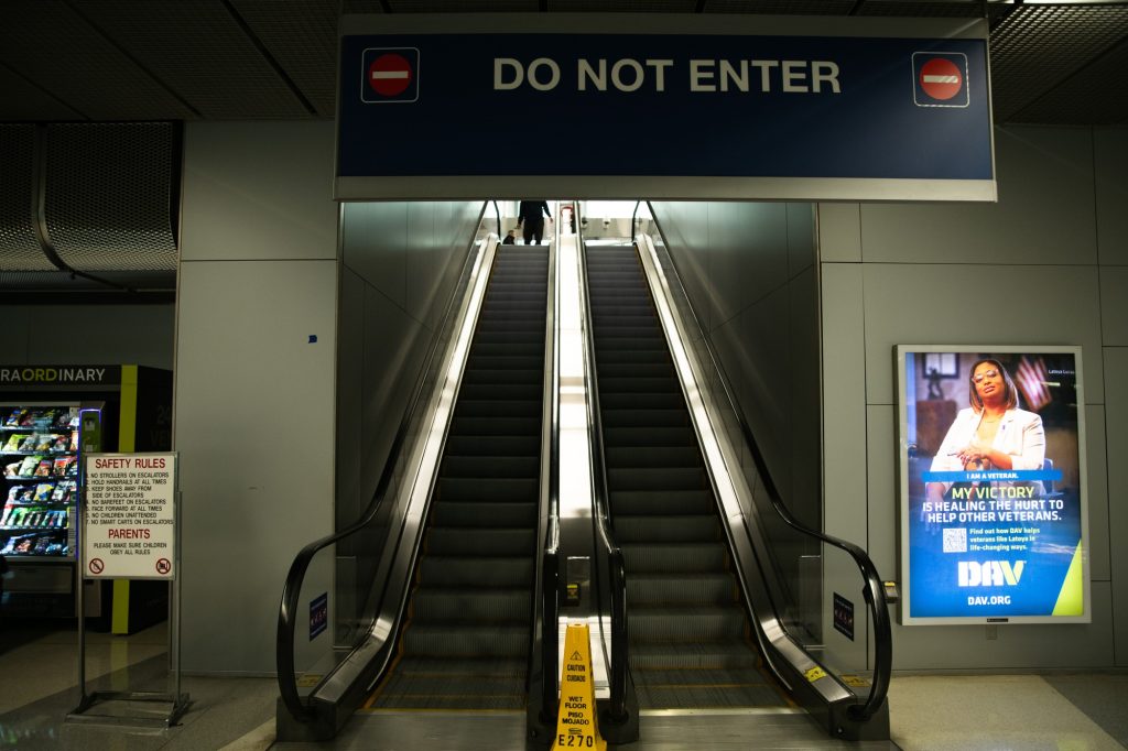 Here hang the words an airport traveler meant to remain on the inside most fears reading. This marked the beginning to my baggage claim odyssey. Photographed by Finn Martin/BruinLife.