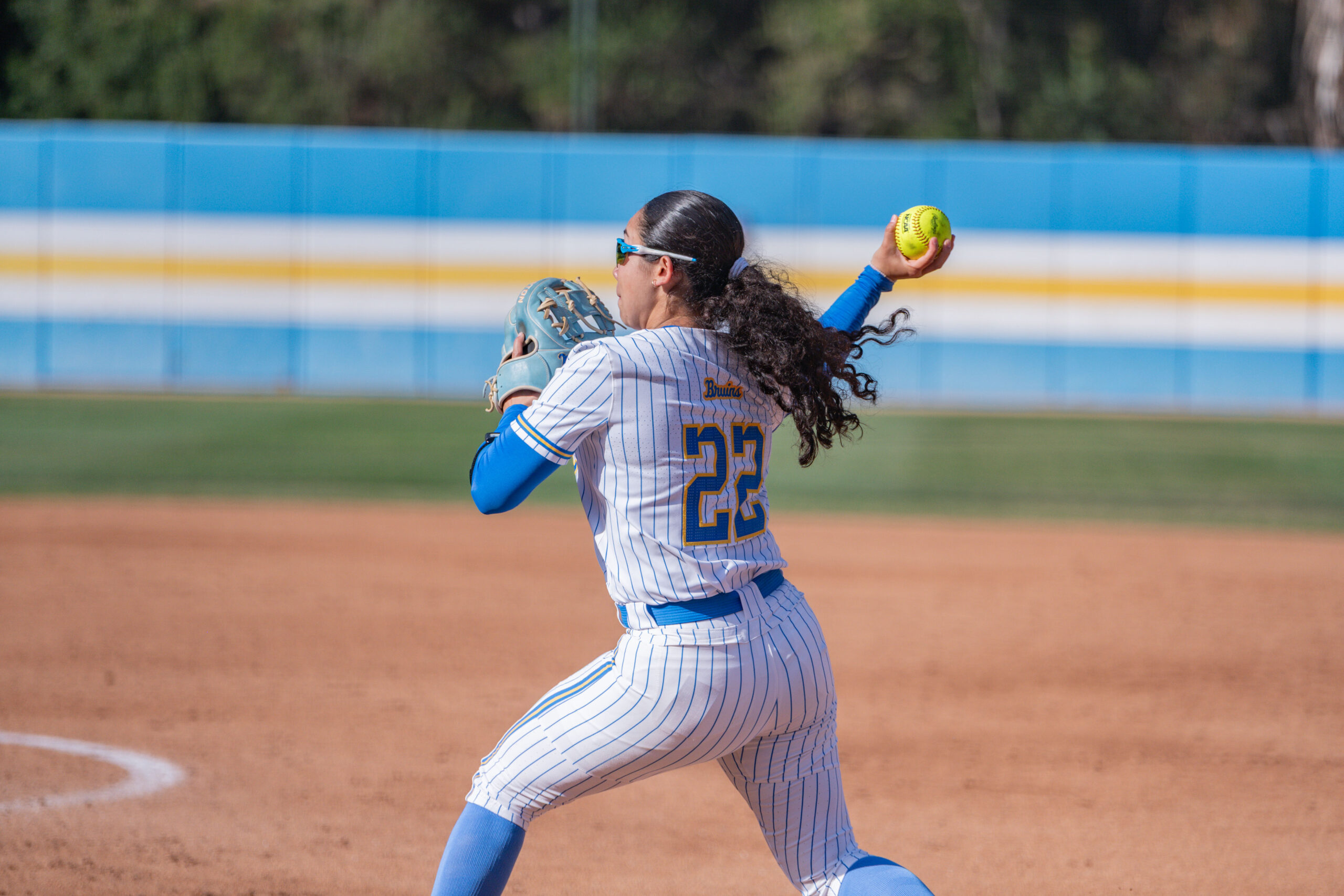 Regan Rhodes No. 5 UCLA softball falls to No. 11 Oregon in last regular-season ...